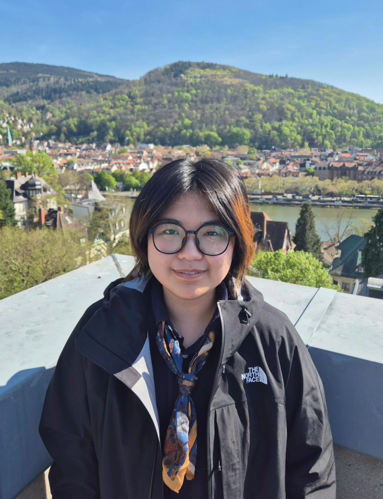 Hanqiong Jia portrait